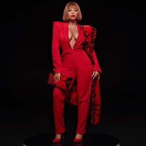 ❤️ IVY PARK IVY HEART X Adidas ❤️Fur Snakeskin Clutch
*IN HAND SAME DAY SHIPPING